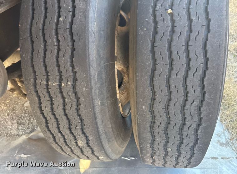 image for item EG7982 1999 Fontaine Trailer Co EFTW-5-8046SLWK flatbed trailer