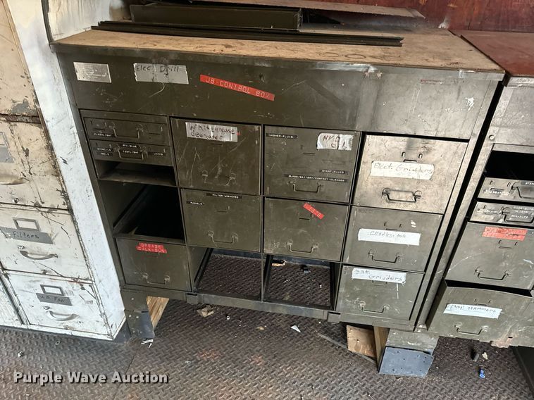 image for item EH7170 2003 International 4400 box truck