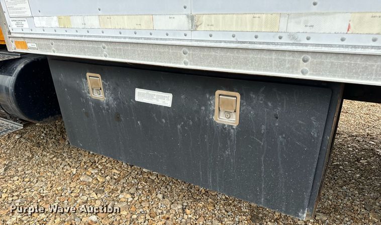 image for item EH7170 2003 International 4400 box truck