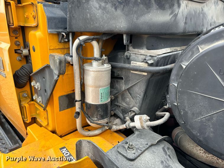 image for item EH7170 2003 International 4400 box truck