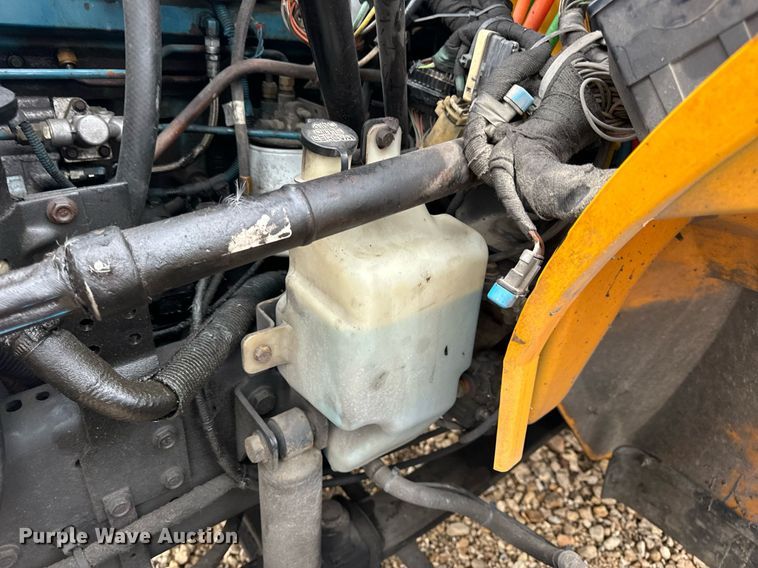 image for item EH7170 2003 International 4400 box truck