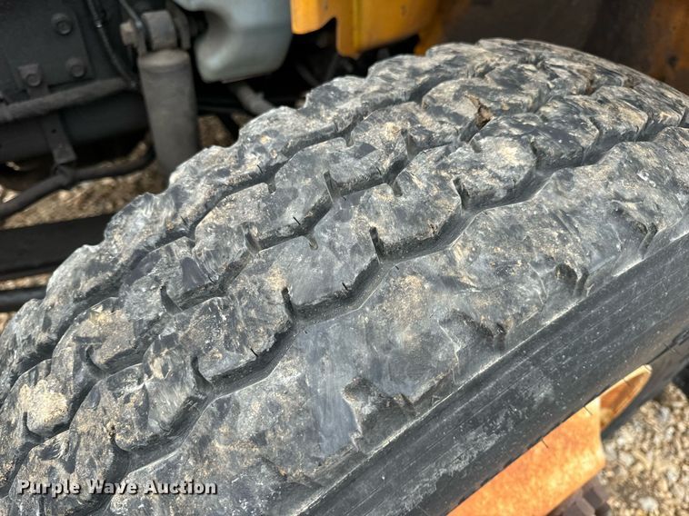 image for item EH7170 2003 International 4400 box truck