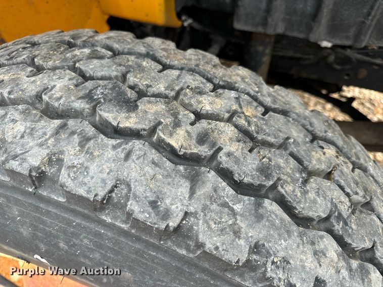 image for item EH7170 2003 International 4400 box truck