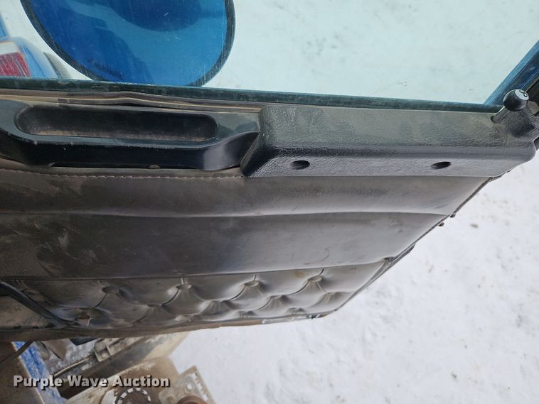 image for item EI8784 2004 Kenworth T800 dump truck