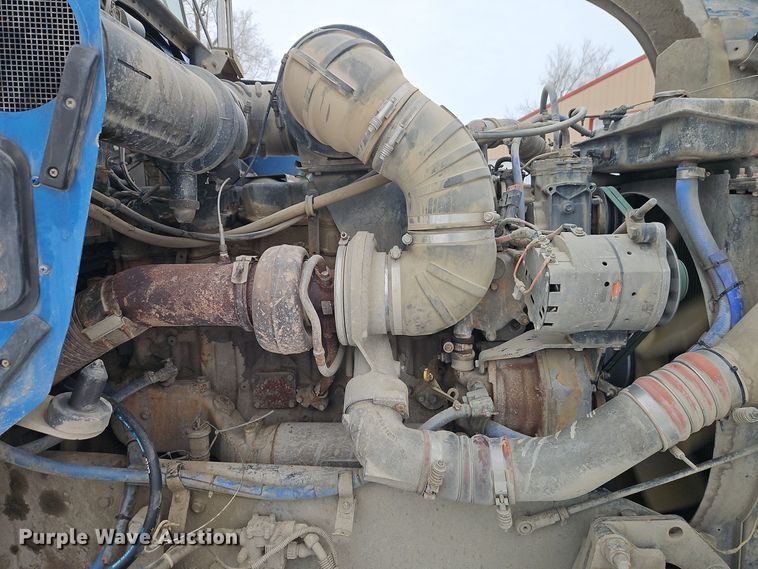 image for item EI8784 2004 Kenworth T800 dump truck