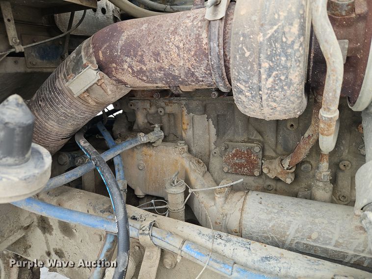 image for item EI8784 2004 Kenworth T800 dump truck