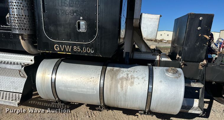 image for item EJ5322 1991 Kenworth W900 semi truck