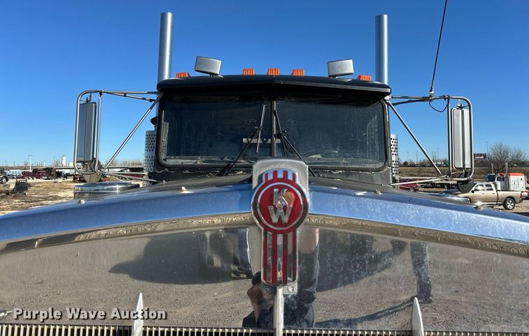 image for item EJ5322 1991 Kenworth W900 semi truck