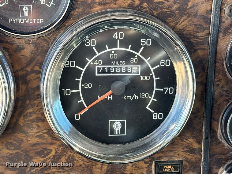 image for item EJ5322 1991 Kenworth W900 semi truck