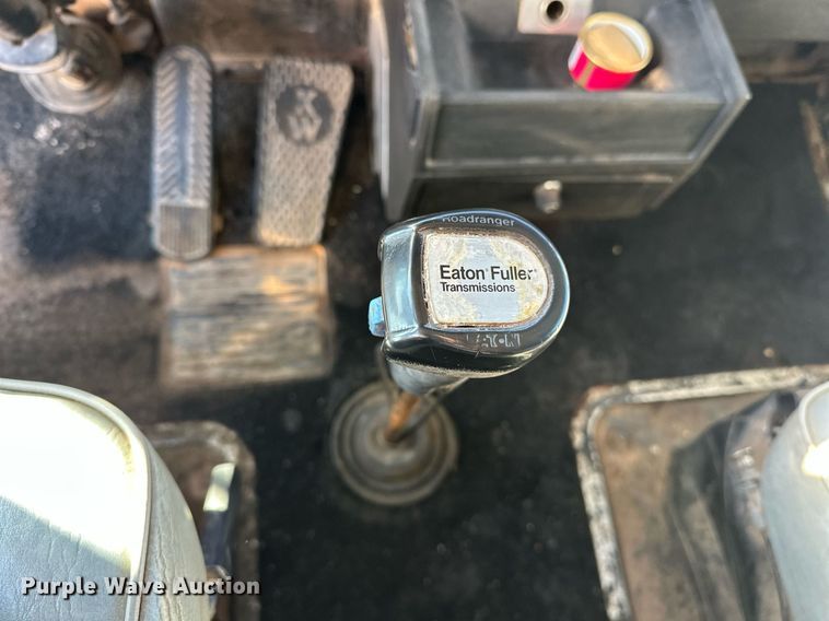 image for item EJ5322 1991 Kenworth W900 semi truck