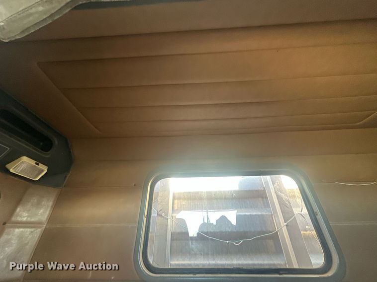 image for item EJ5322 1991 Kenworth W900 semi truck