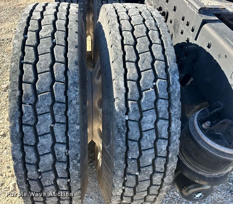 image for item EJ5322 1991 Kenworth W900 semi truck