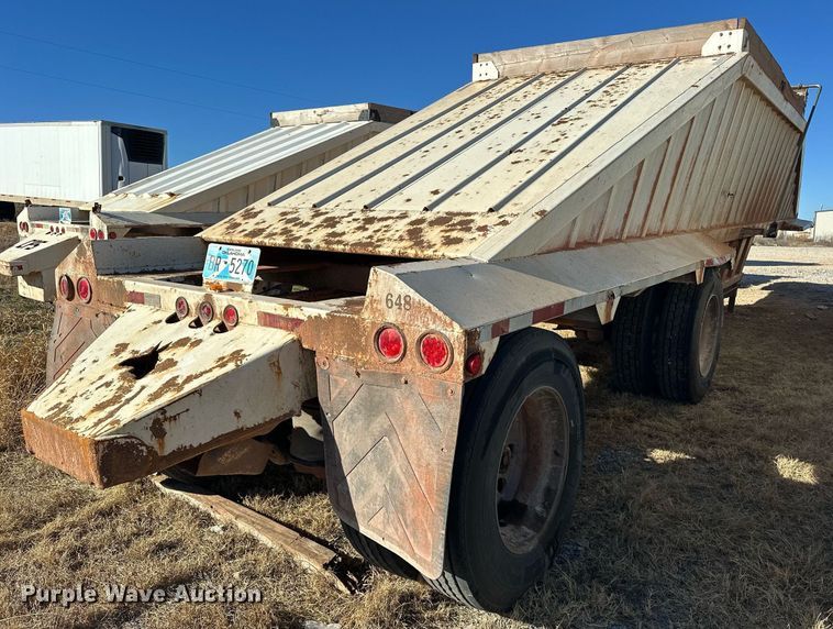 image for item EJ5323 2008 Construction Trailer Specialist BDT-40 bottom dump trailer