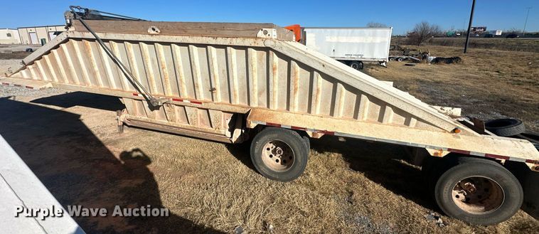 image for item EJ5323 2008 Construction Trailer Specialist BDT-40 bottom dump trailer