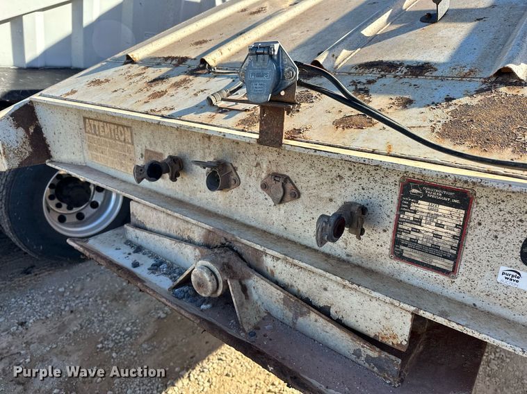 image for item EJ5323 2008 Construction Trailer Specialist BDT-40 bottom dump trailer