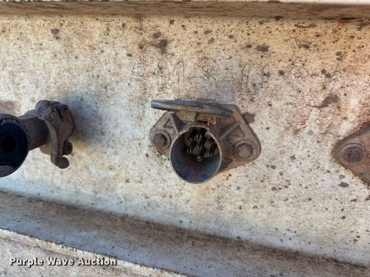 image for item EJ5323 2008 Construction Trailer Specialist BDT-40 bottom dump trailer