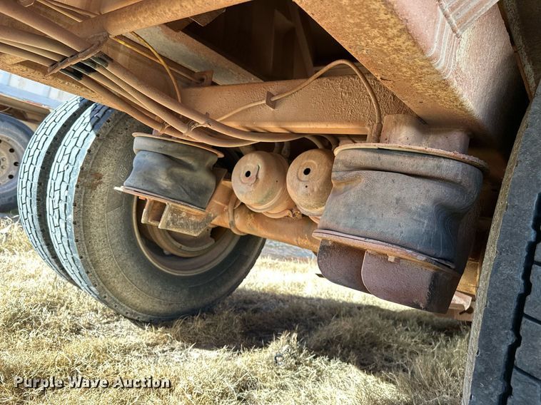 image for item EJ5323 2008 Construction Trailer Specialist BDT-40 bottom dump trailer