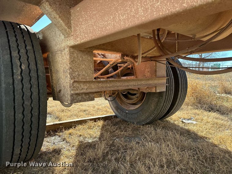 image for item EJ5323 2008 Construction Trailer Specialist BDT-40 bottom dump trailer