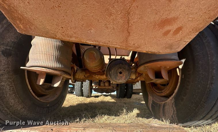 image for item EJ5323 2008 Construction Trailer Specialist BDT-40 bottom dump trailer