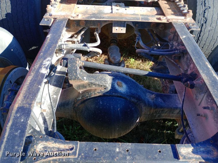 image for item EN8664 2011 International  Prostar Premium 6x4 semi truck