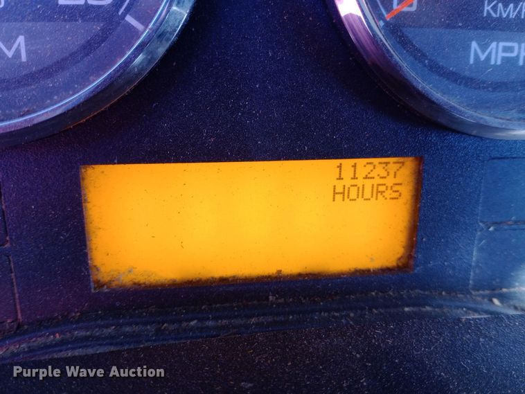 image for item EN8664 2011 International  Prostar Premium 6x4 semi truck