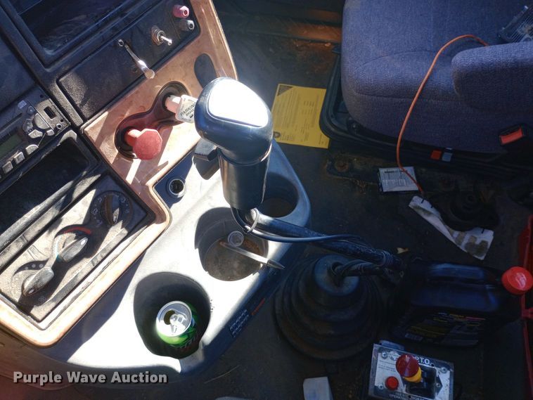 image for item EN8664 2011 International  Prostar Premium 6x4 semi truck