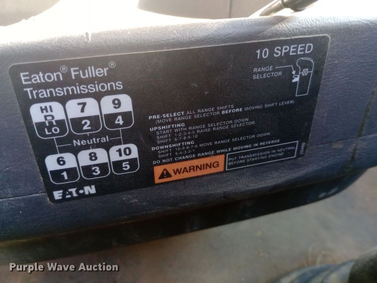 image for item EN8664 2011 International  Prostar Premium 6x4 semi truck