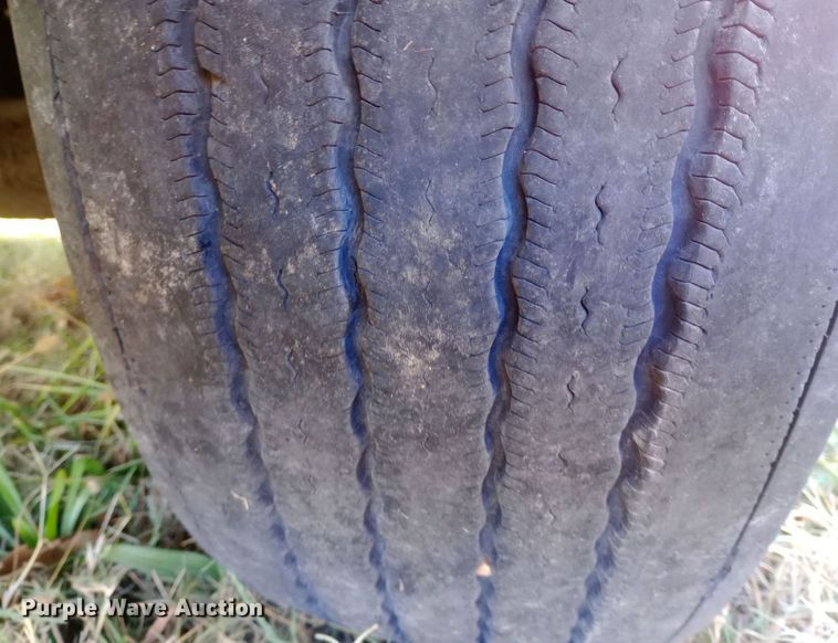 image for item EN8664 2011 International  Prostar Premium 6x4 semi truck