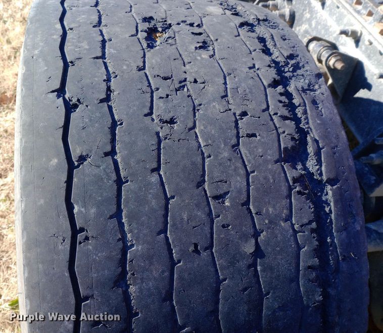 image for item EN8664 2011 International  Prostar Premium 6x4 semi truck