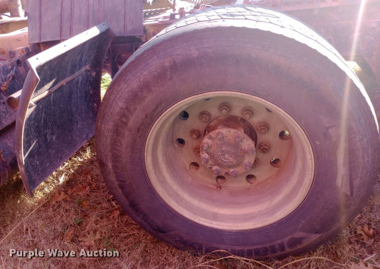 image for item EN8664 2011 International  Prostar Premium 6x4 semi truck