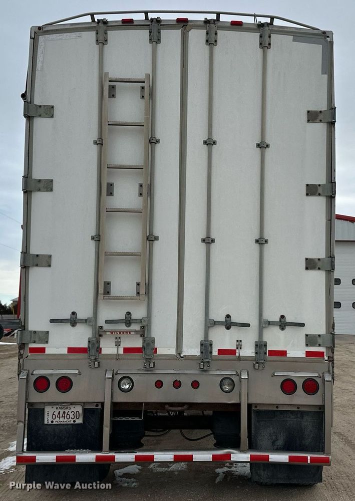 image for item ER8579 2012 Wilkens walking floor trailer