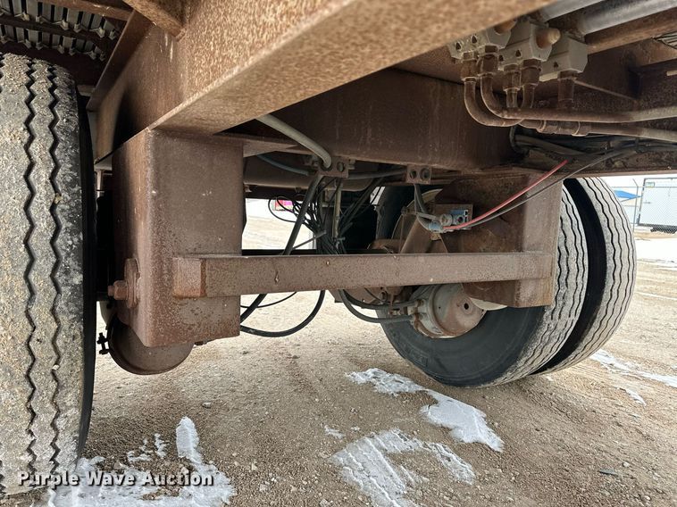 image for item ER8579 2012 Wilkens walking floor trailer