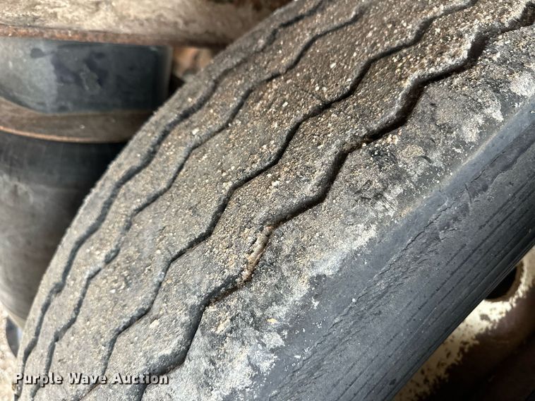 image for item ER8579 2012 Wilkens walking floor trailer