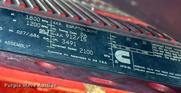 image for item ER8582 2013 Freightliner Cascadia semi truck