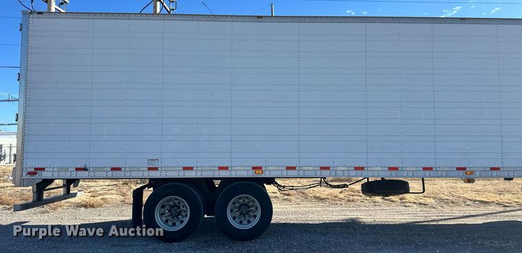 image for item ER8583 2013 Great Dane refrigerated van trailer