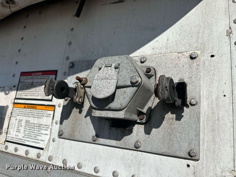 image for item ER8583 2013 Great Dane refrigerated van trailer