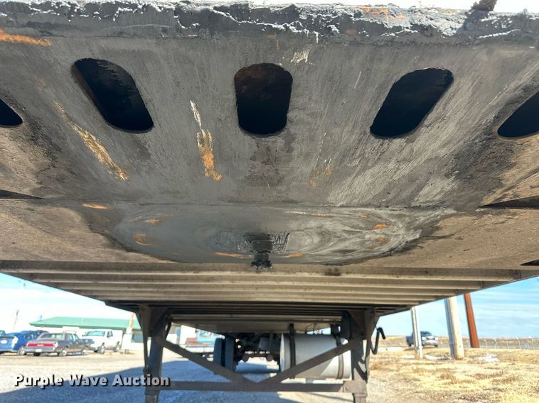 image for item ER8583 2013 Great Dane refrigerated van trailer