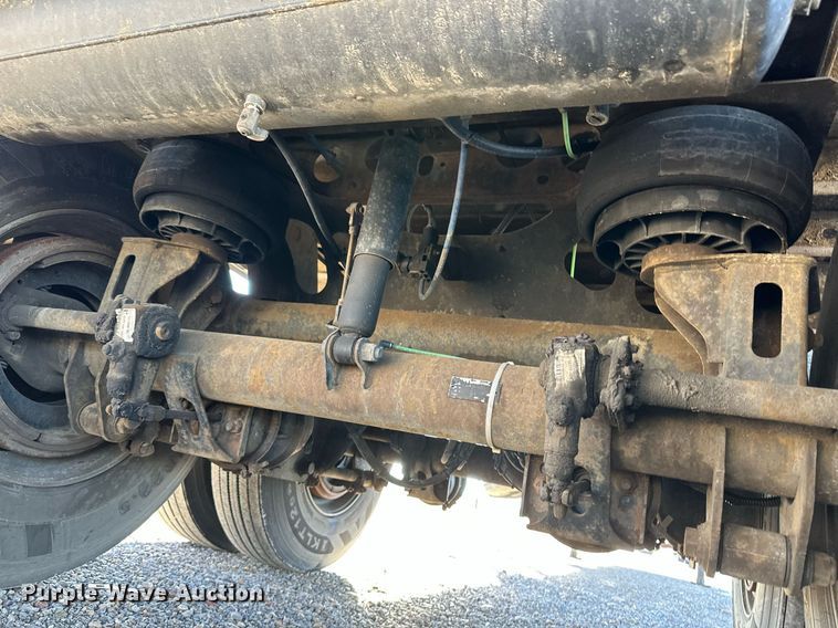 image for item ER8583 2013 Great Dane refrigerated van trailer