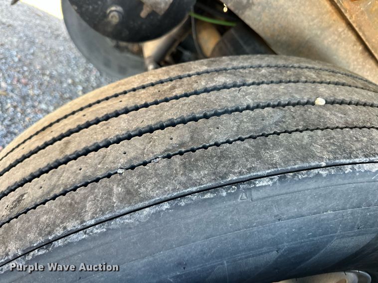 image for item ER8583 2013 Great Dane refrigerated van trailer