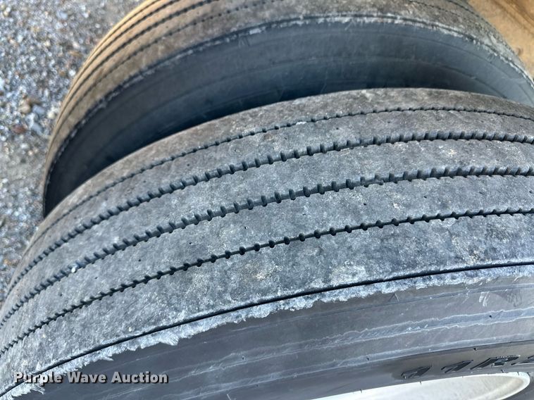 image for item ER8583 2013 Great Dane refrigerated van trailer