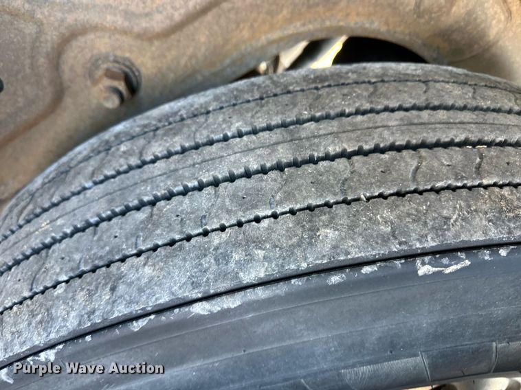 image for item ER8583 2013 Great Dane refrigerated van trailer