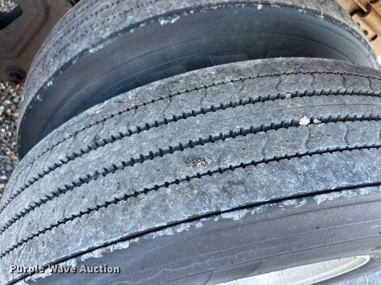 image for item ER8583 2013 Great Dane refrigerated van trailer