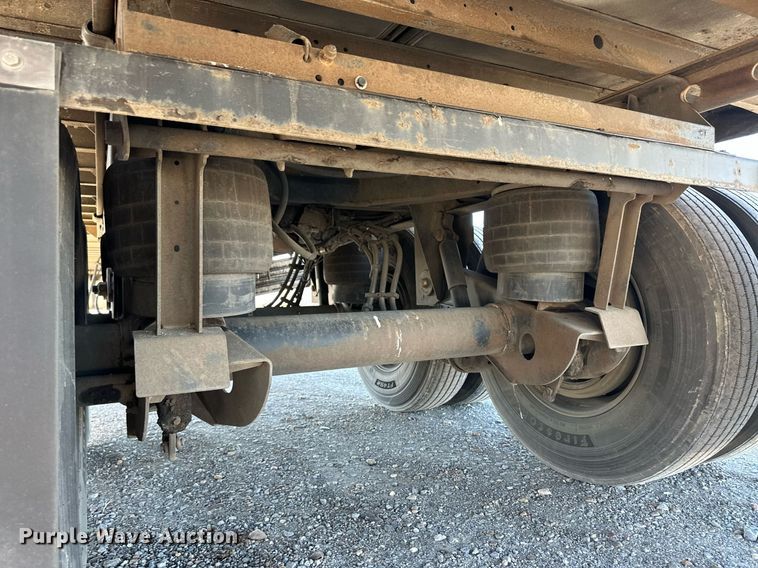 image for item ER8584 2007 Utility VS2RA refrigerated van trailer