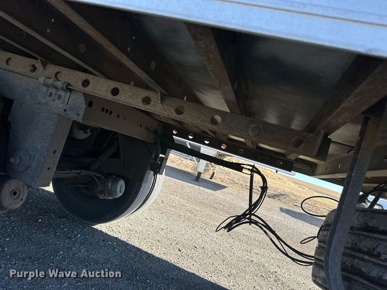 image for item ER8584 2007 Utility VS2RA refrigerated van trailer