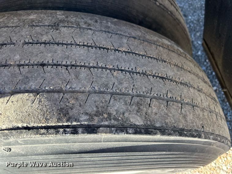 image for item ER8584 2007 Utility VS2RA refrigerated van trailer