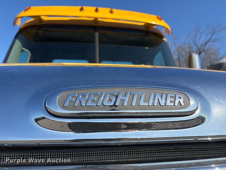 image for item OK9477 2016 Freightliner Cascadia 125 semi truck