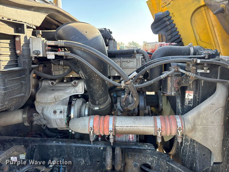 image for item OK9477 2016 Freightliner Cascadia 125 semi truck