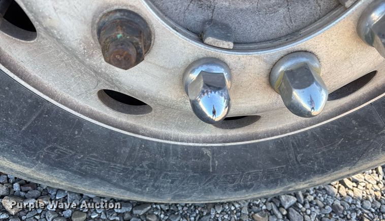 image for item OK9477 2016 Freightliner Cascadia 125 semi truck