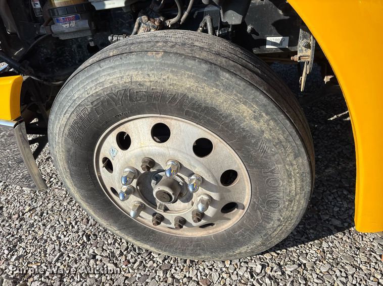 image for item OK9477 2016 Freightliner Cascadia 125 semi truck