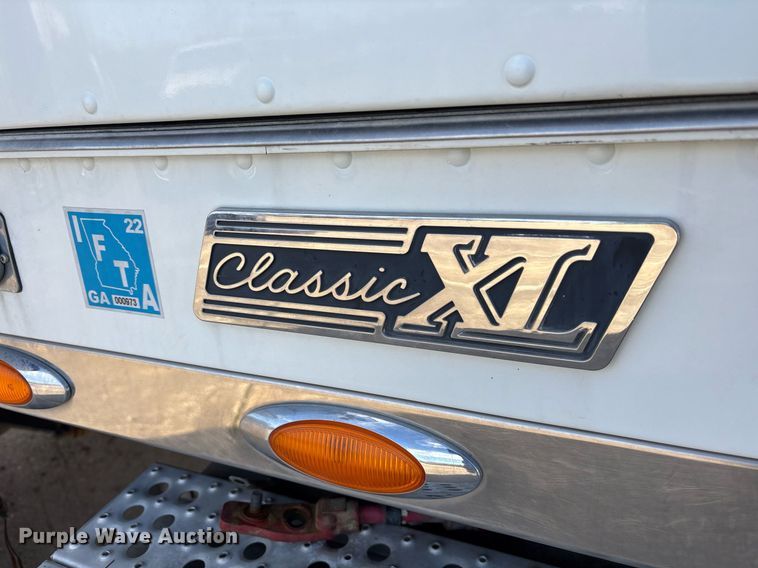 image for item OK9490 2006 Freightliner FLD132 Classic XL semi truck